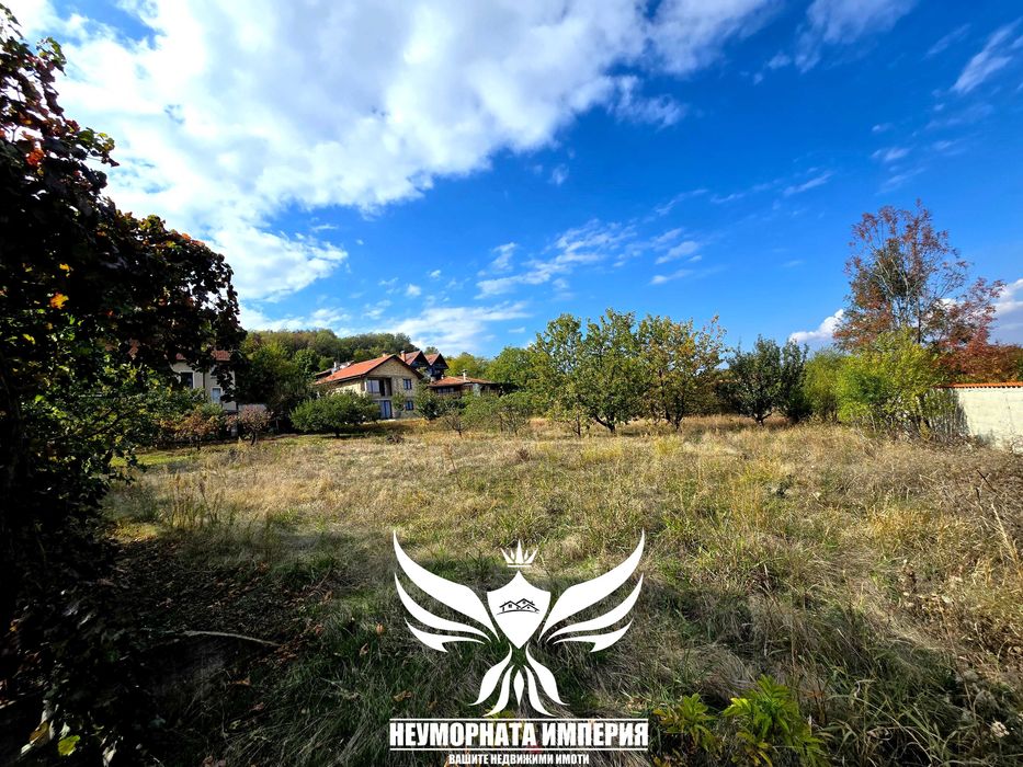 Продавам парцел 720кв.м. в с.Червен, общ.Асеновград статут УПИ