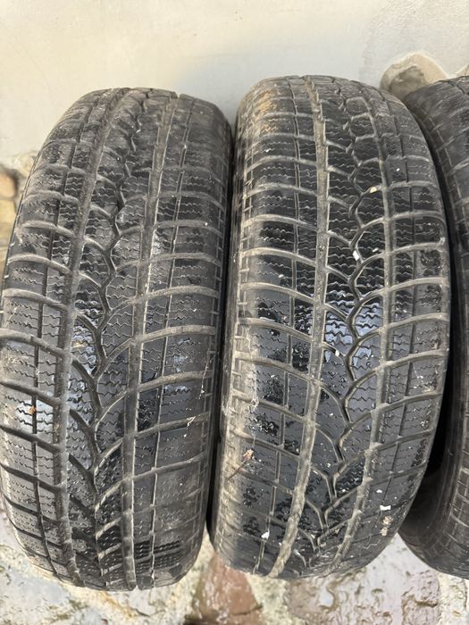 Продава се зимни гуми Kormoran Snowpro 175/65/15