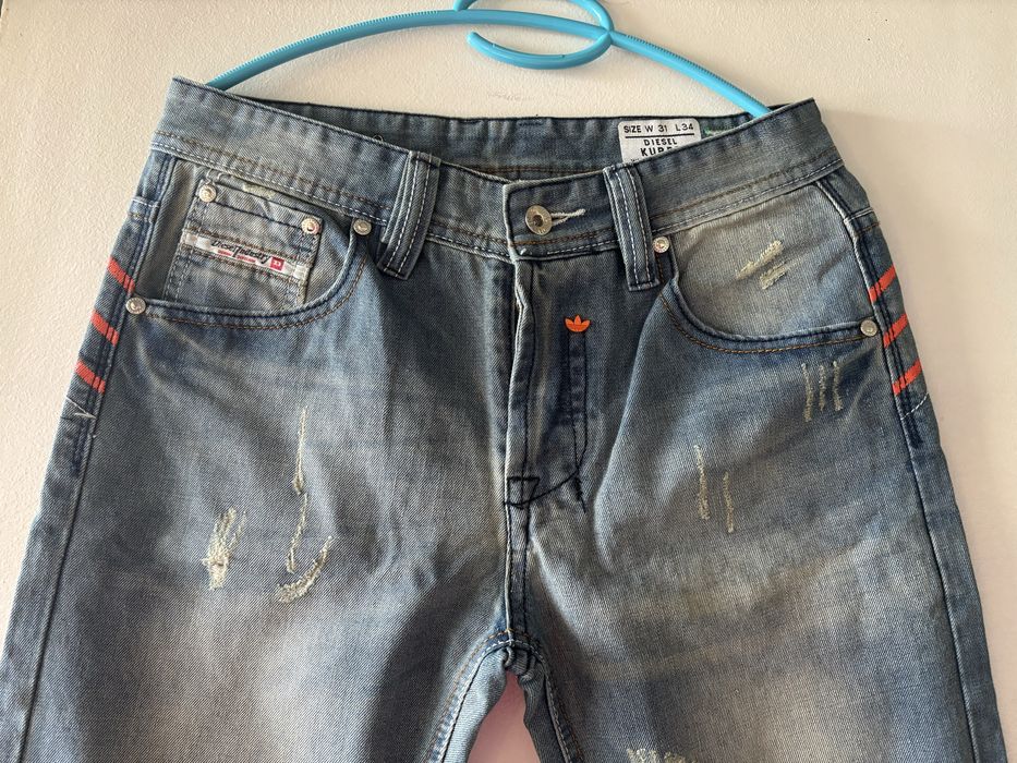 Мъжки дънки Diesel vs Adidas