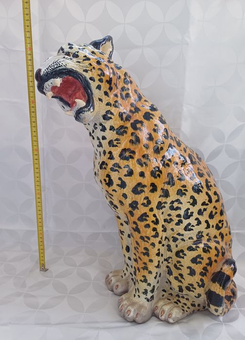 Leopard terracotta