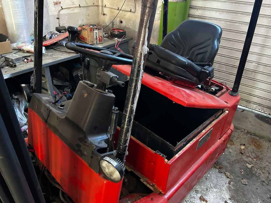 Електрокар LINDE E16 324 на части 2 бр.