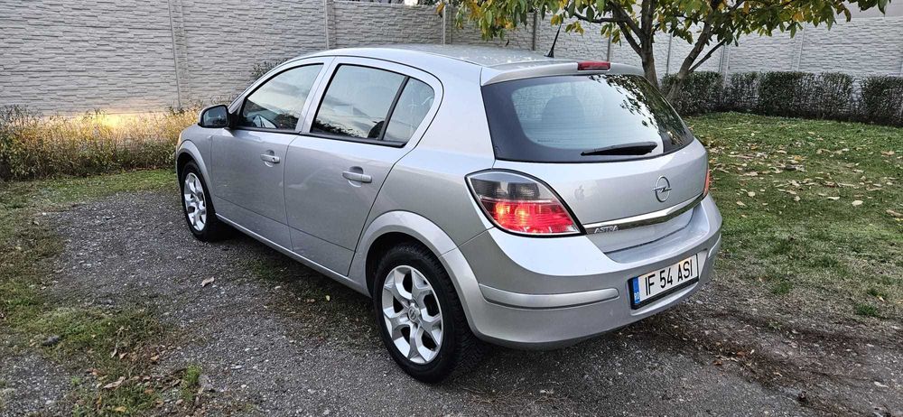 Opel Astra 1.4 benzină + GPL | 2010