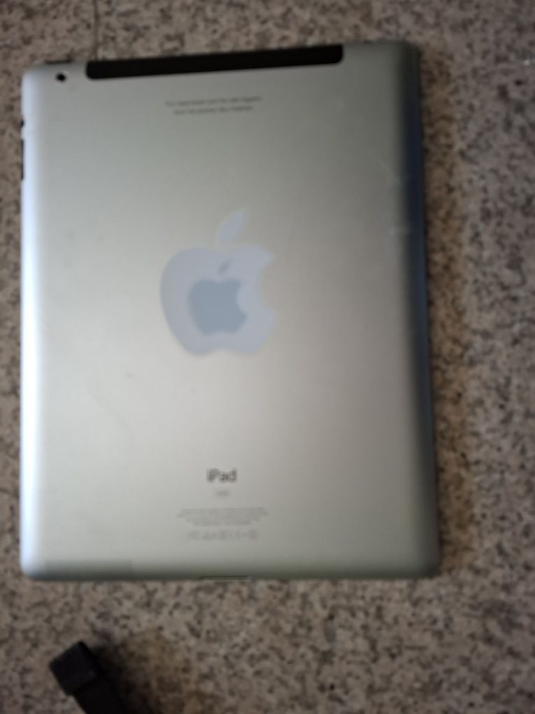 Продаю IPad 2 оригинал