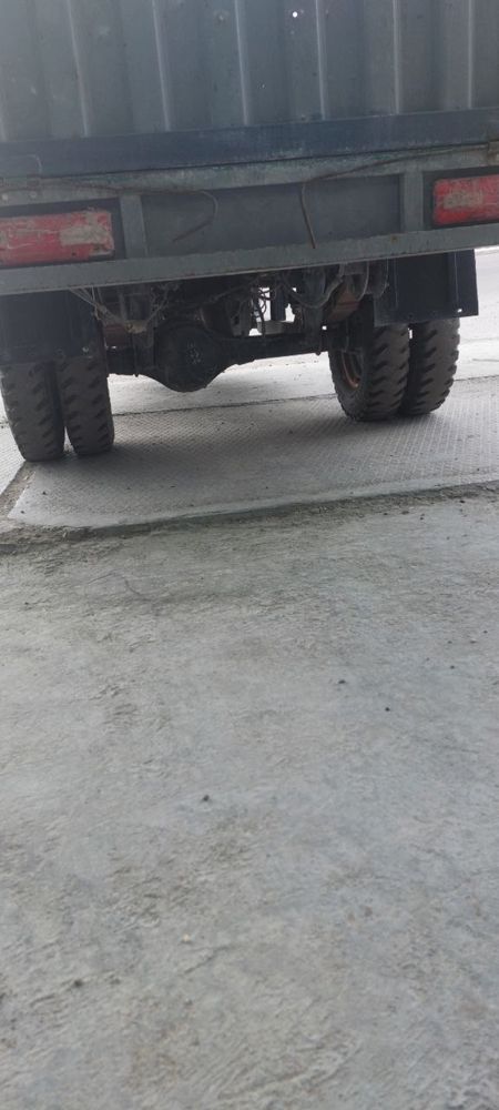 Мотоцикл лочин сотилади