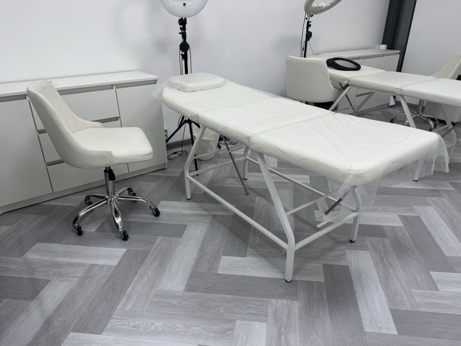 Продам  новую кушетку!