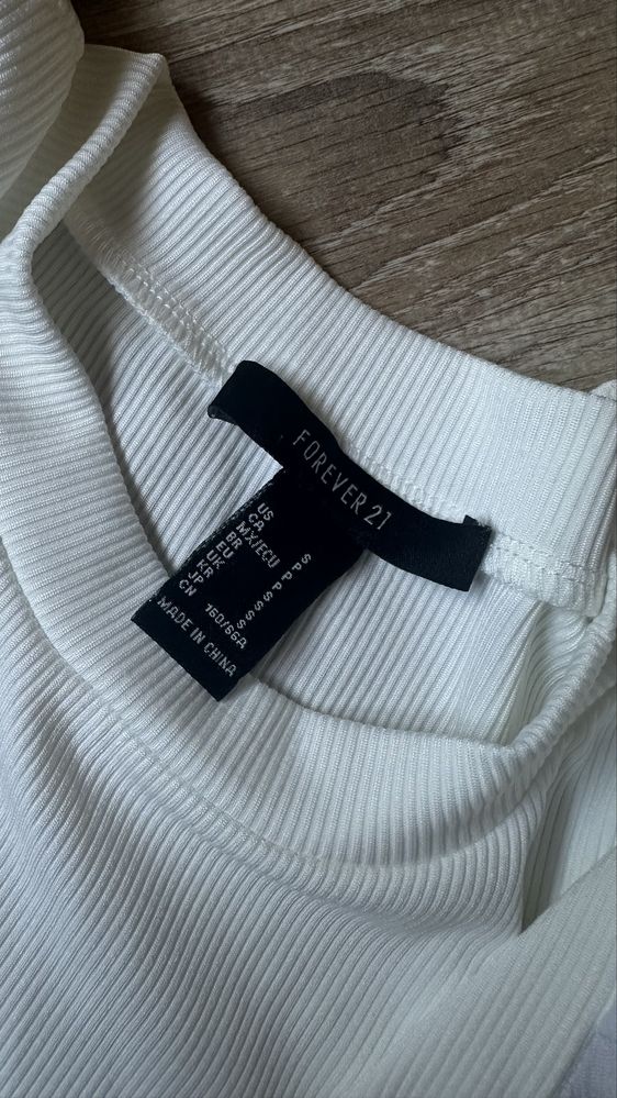 Ново боди Forever 21