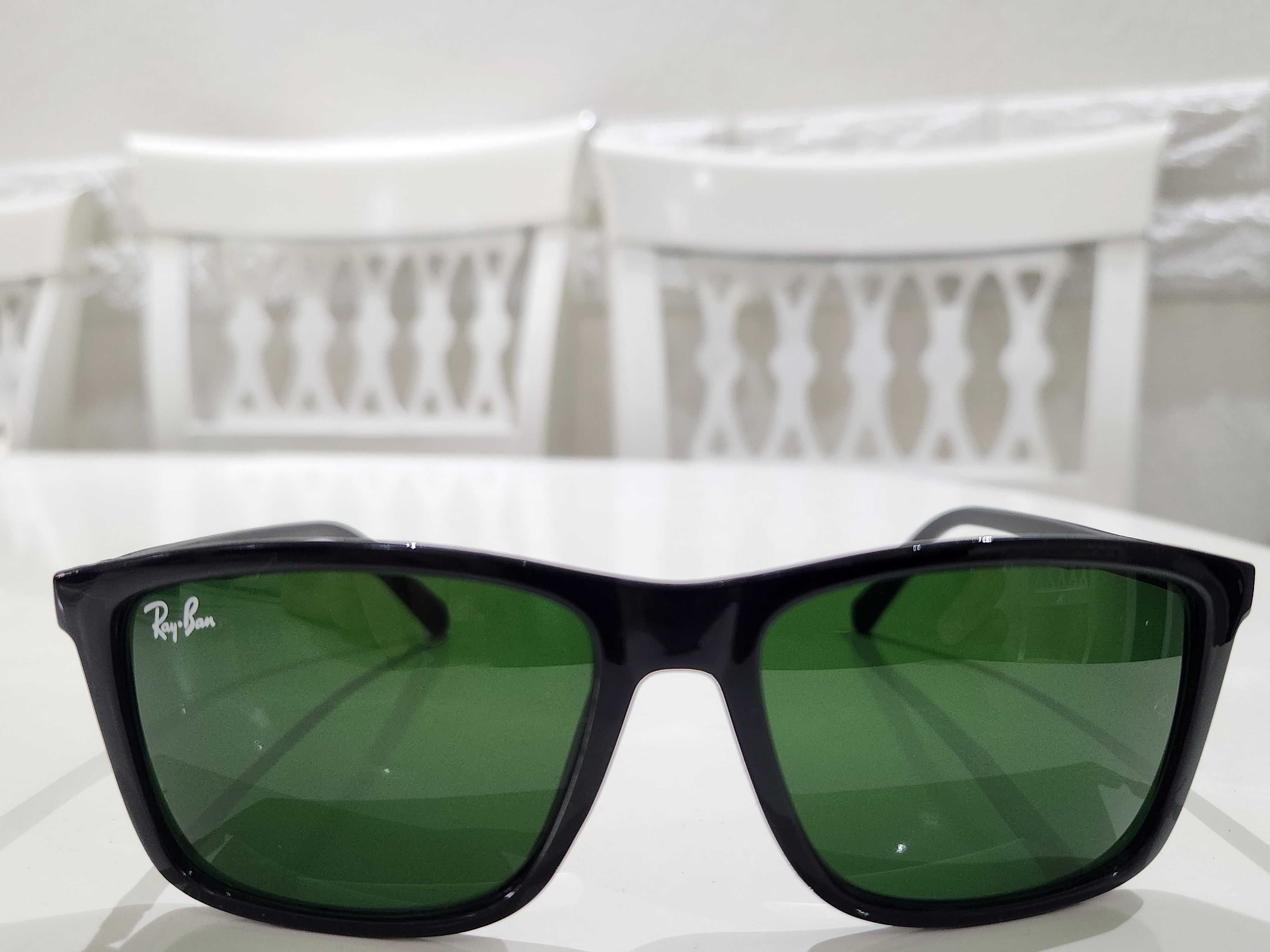 Ray Ban sunglasses model RB8003