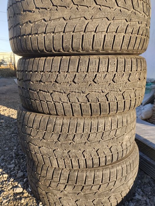 Продам резину 245/50 R18