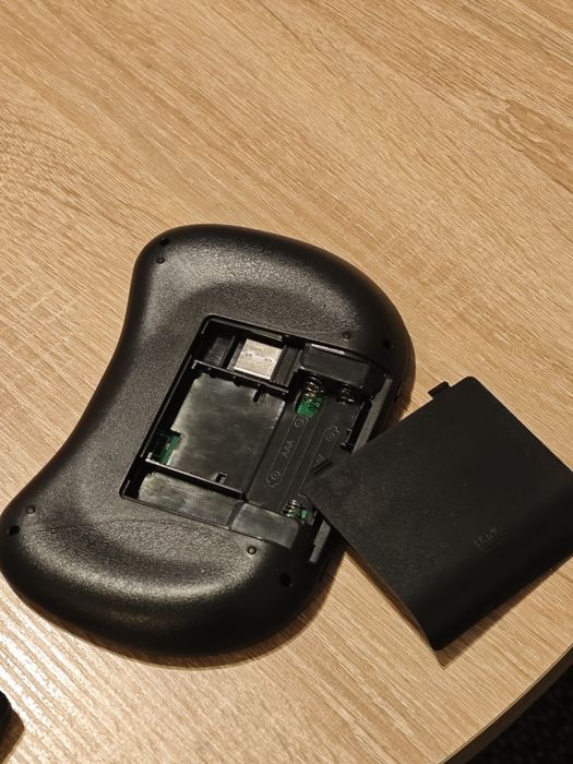 Безжична мини клавиатура, мишка, тъчпад (Mini Wireless Keyboard)