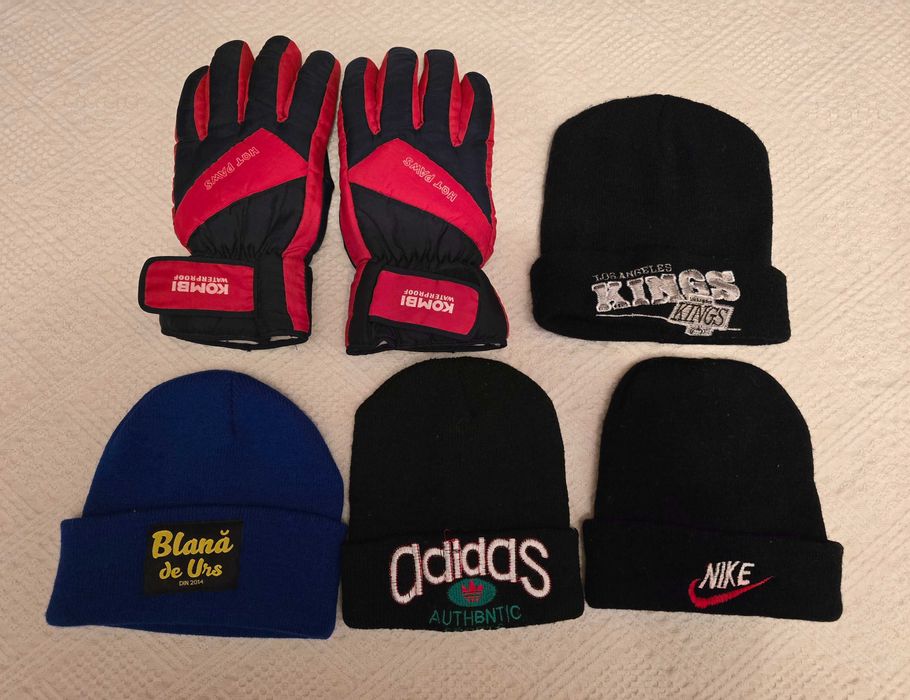 Căciuli și mănuși  pentru bărbați