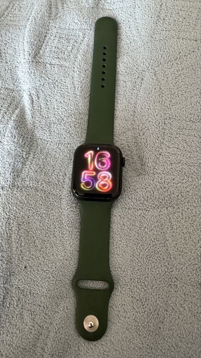 Apple whatch  series 7 45mm зеленый