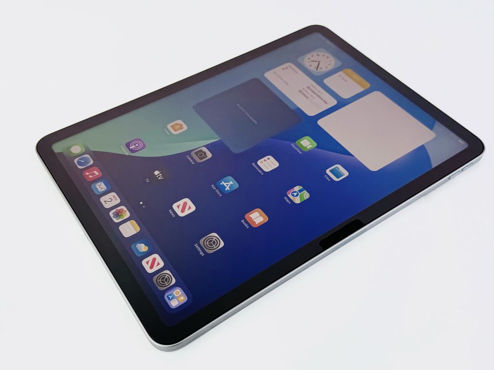 Apple iPad Air 6th Gen 11" M2 128GB Wifi Gray Перфектен! Гаранция!