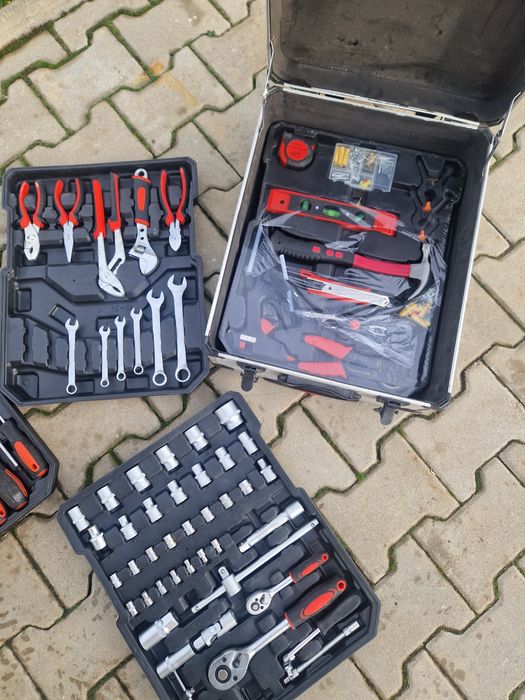 Trusa chei 678 piese