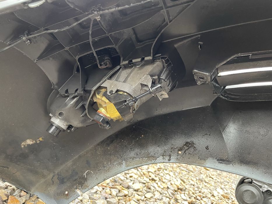 Предна броня за Skoda Superb 2