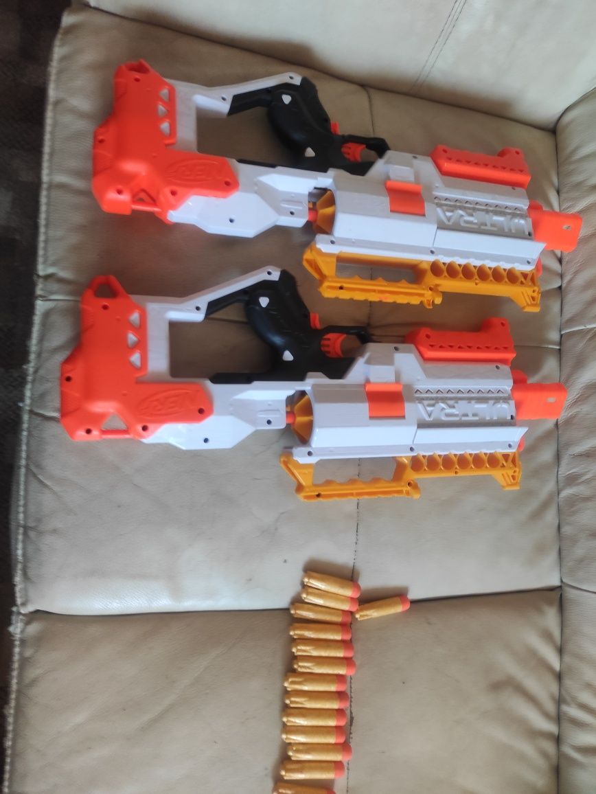 Продавам Бластер Nerf Ultra Dorado 2 бр