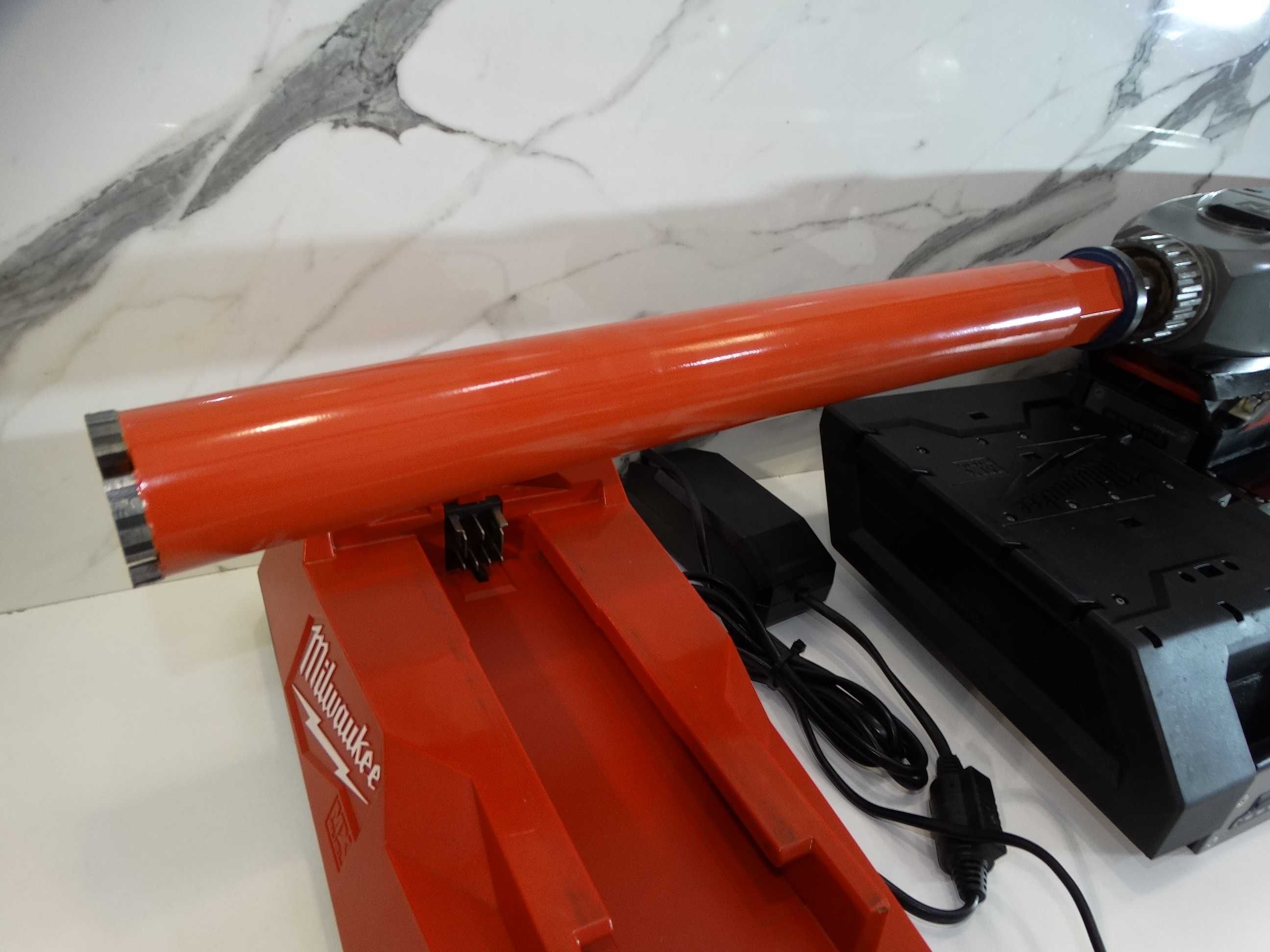 Milwaukee MXF DCD 150 / 2 x 6.0 Ah - Диамантено пробивна машина