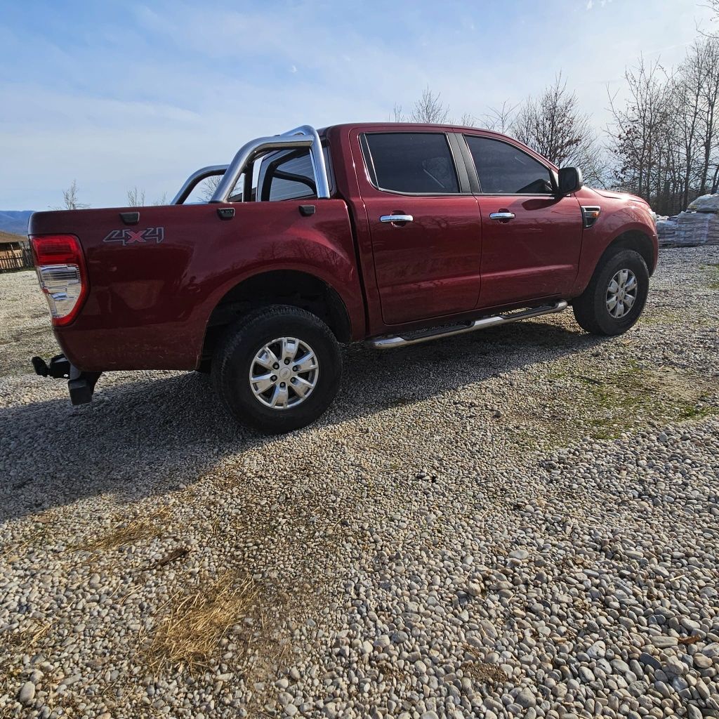 Vand sau schimb Ford Ranger