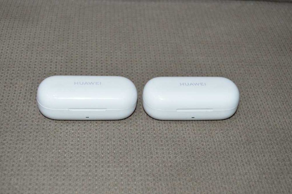 Casti in ear HUAWEI Freebuds 3i cu probleme