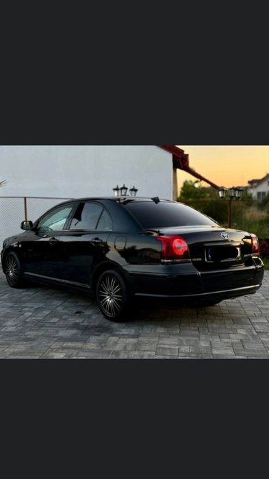 Toyota avensis 2.2