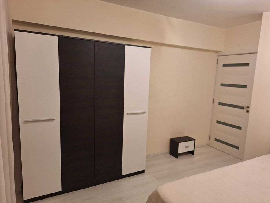 Apartament 3 camere de închiriat et. 2, CT, lângă cinema Geo Saizescu