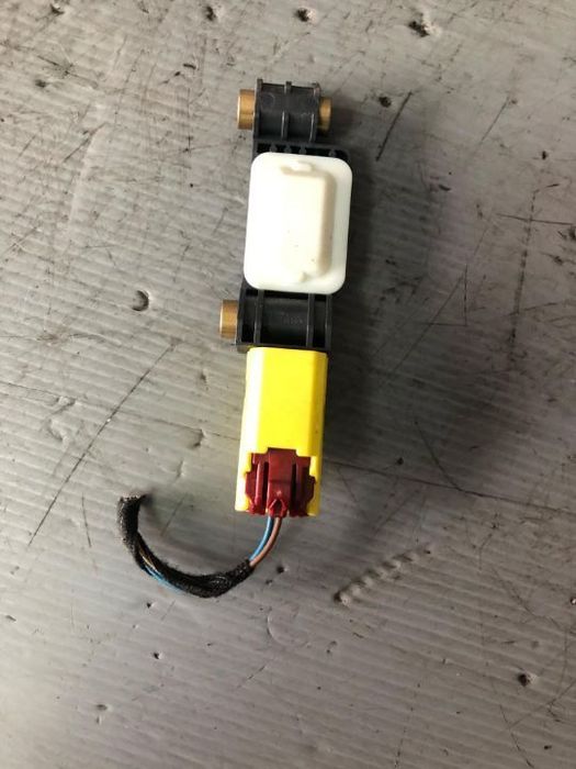senzor impact audi a4 b7 2005-2008