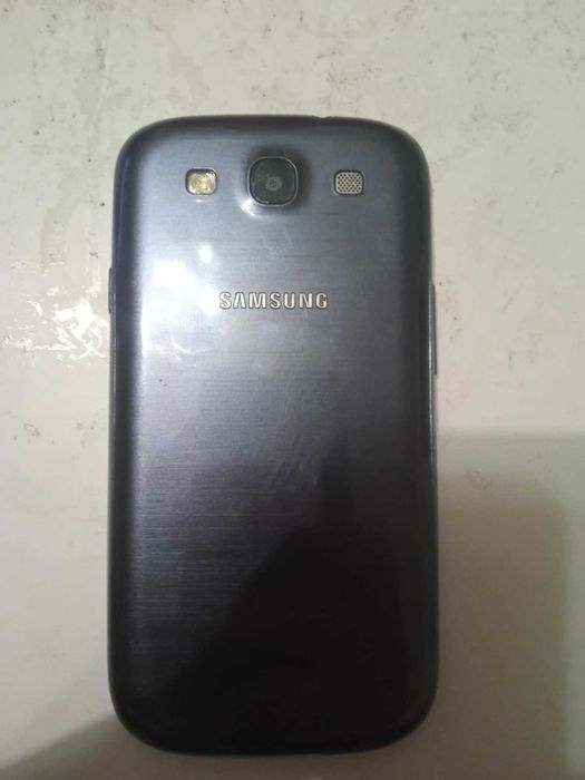 Мобилен телефон Samsung I9300 Galaxy S3, 16GB blue .