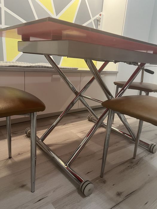 Masa din sticla cu 4 scaune