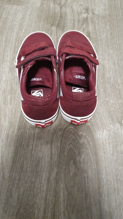Adidasi  vans 31 marime (18.5 interior)