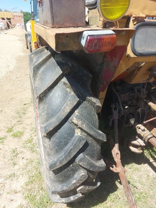 Vând tractor DTC550 ROMANESC