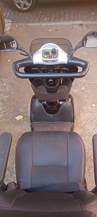 Скутер за трудно подвижни