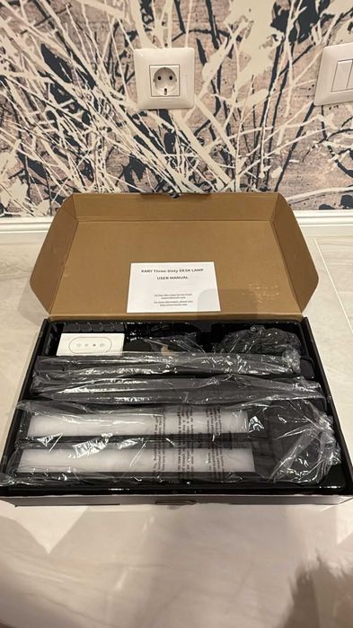 Lampa de birou cu telecomanda și usb NOUA