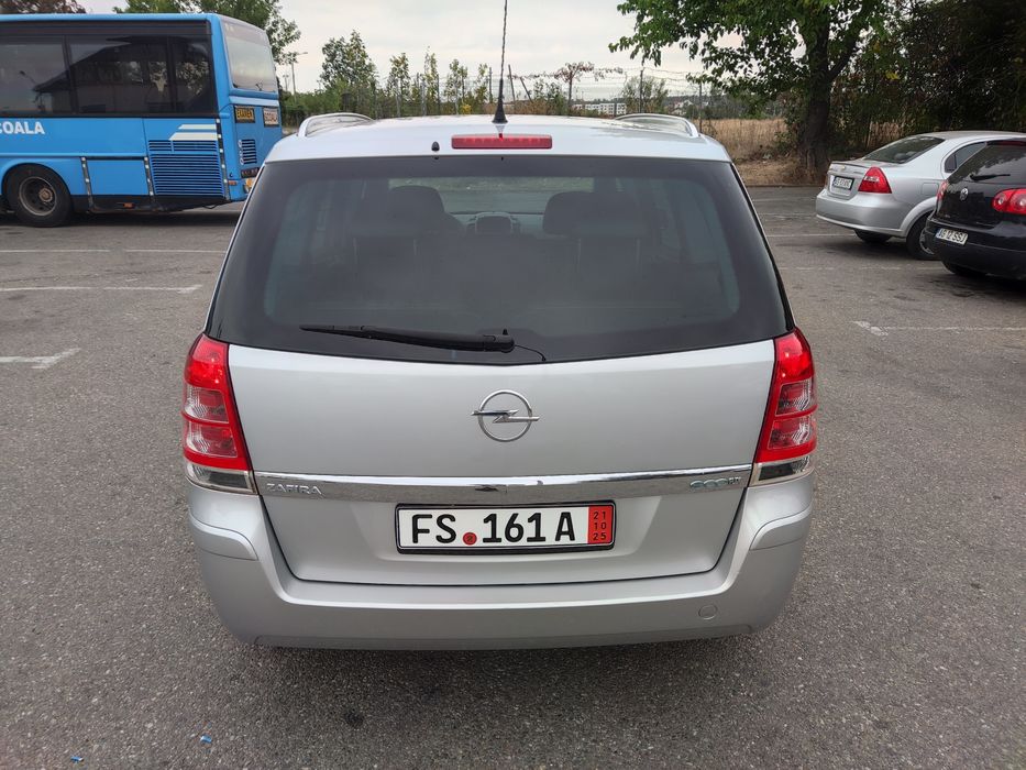 Opel Zafira B Facelift model Cosmo 1,6 benzină EcoFlex 115cp