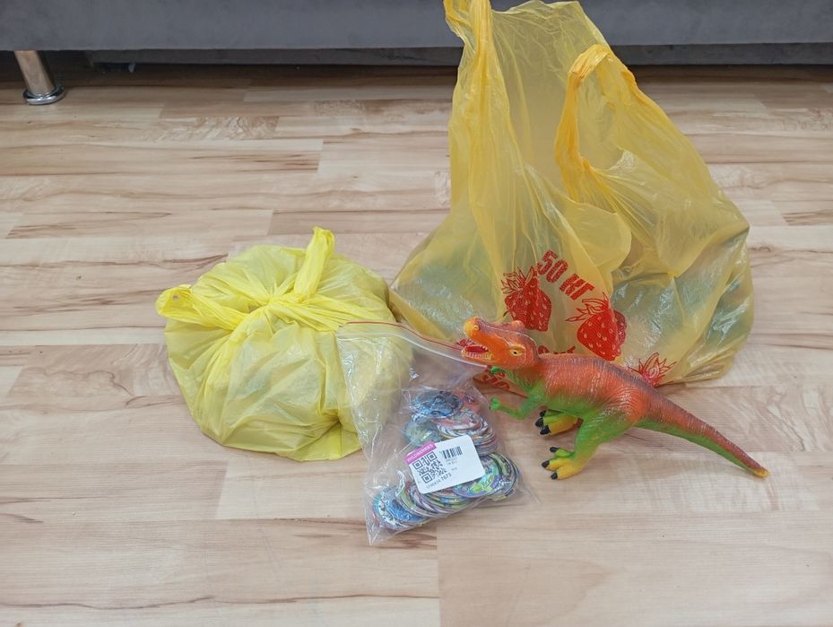Продам игрушки детские