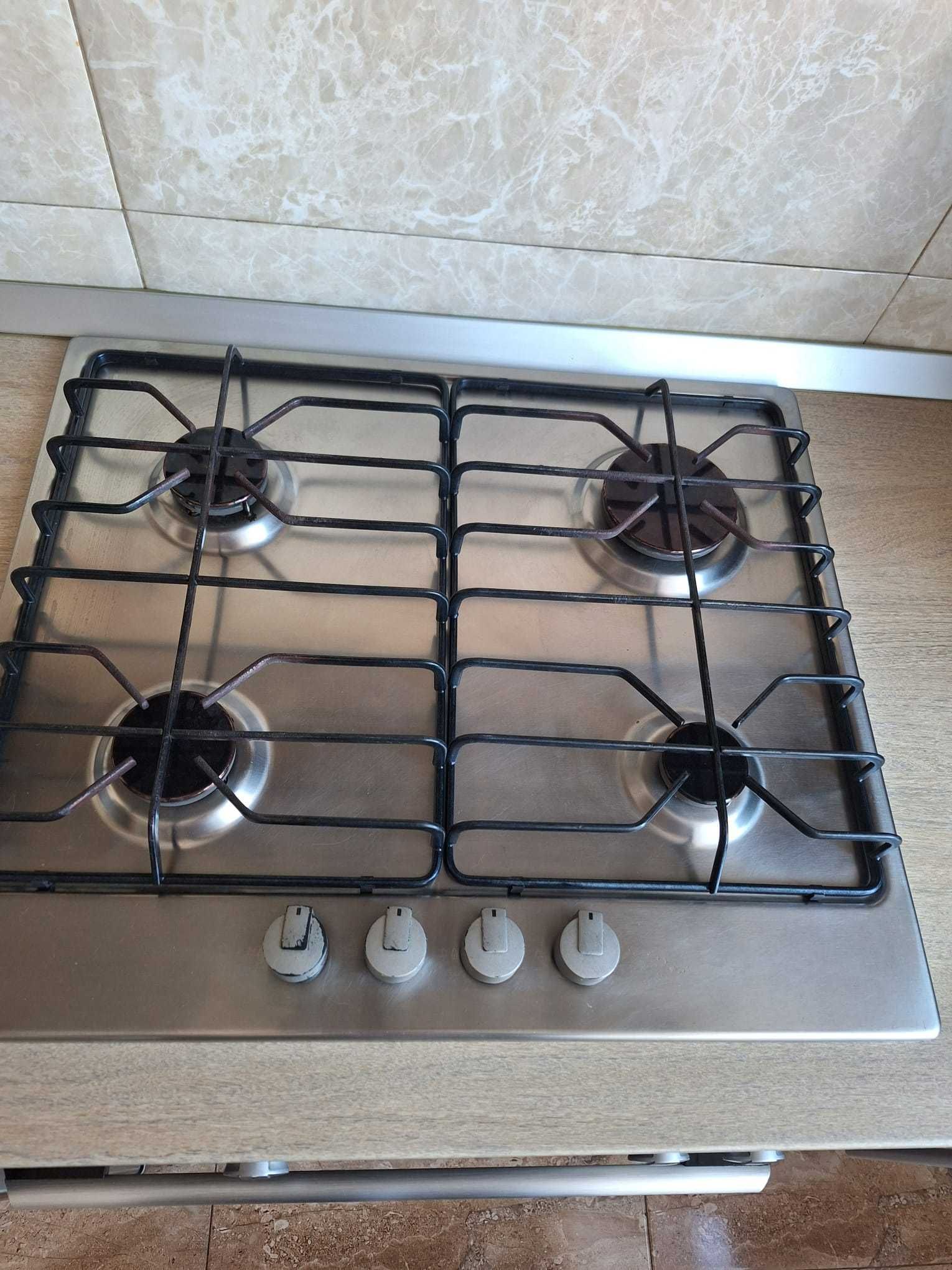 Vand cuptor cu plita pe gaz, de la Electrolux