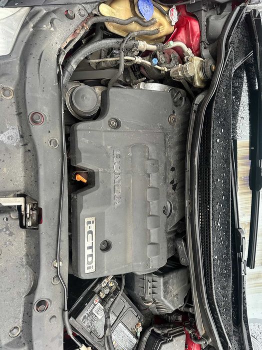 Dezmembrez Honda Civic 2,2 i-ctdi 2010