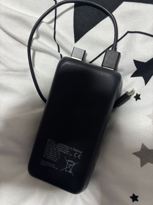 Baterie externa hama noua