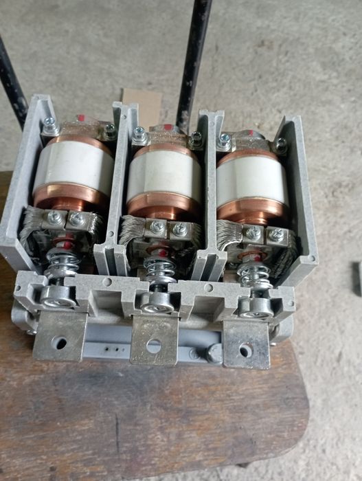 Контакторы 600 Ампер . 63 Ампер . Рубильник 400 Ампер