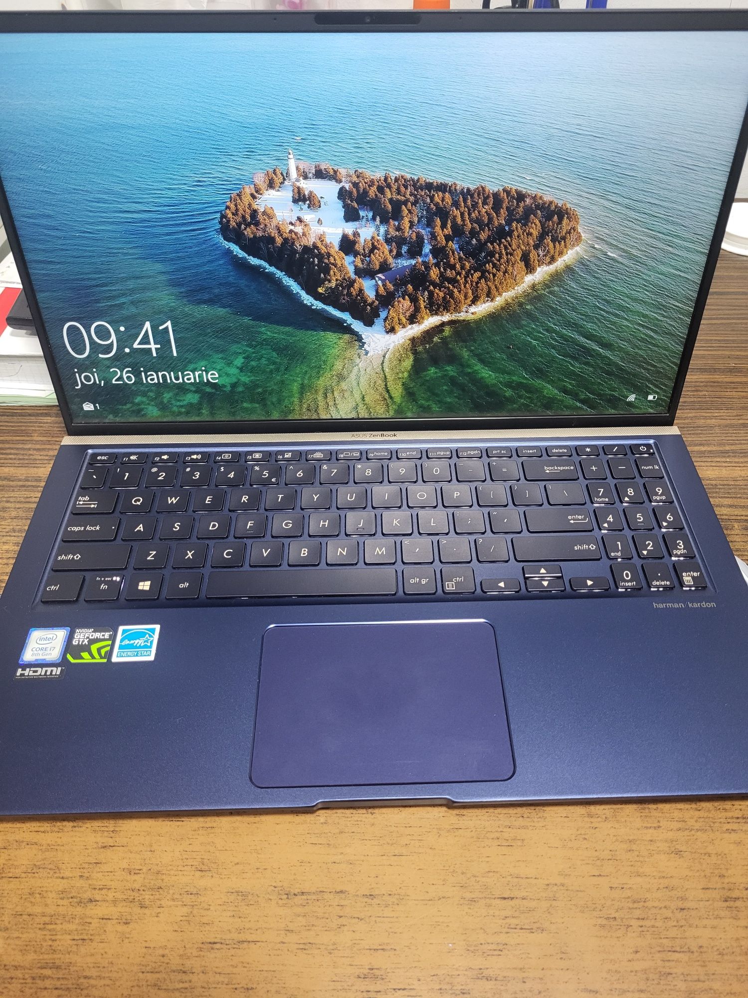 Laptop Asus ZenBook I7