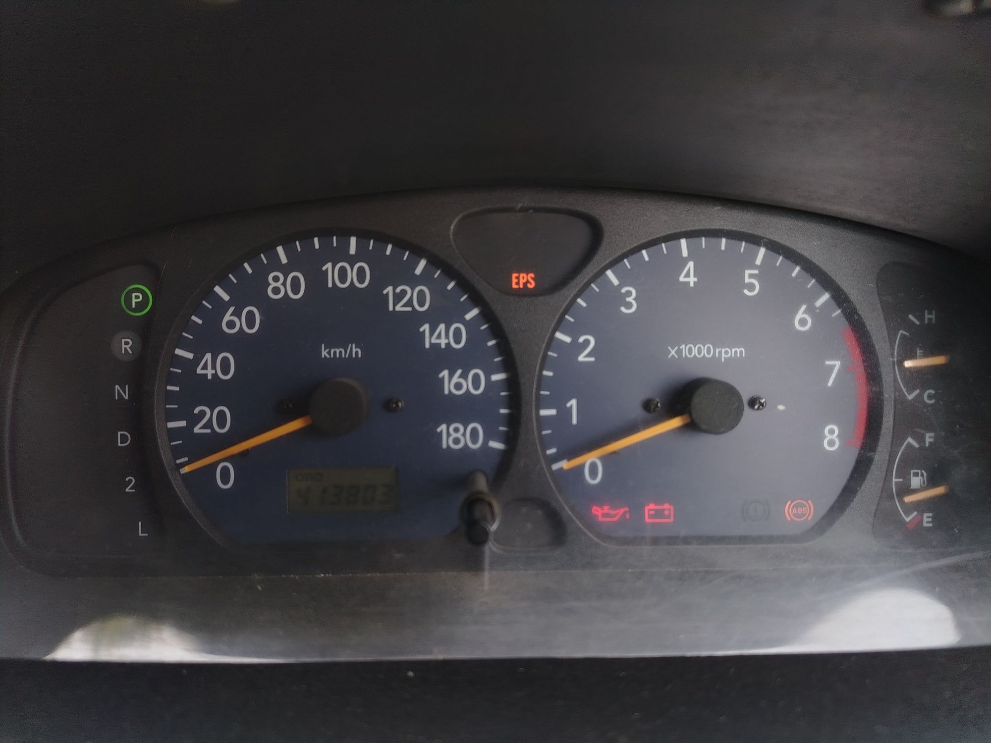 Продам машину SUZUKI SWIFT