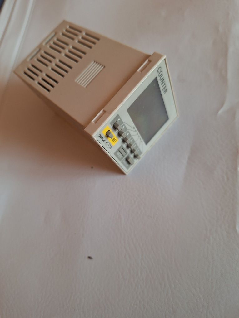 Numarator digital omron