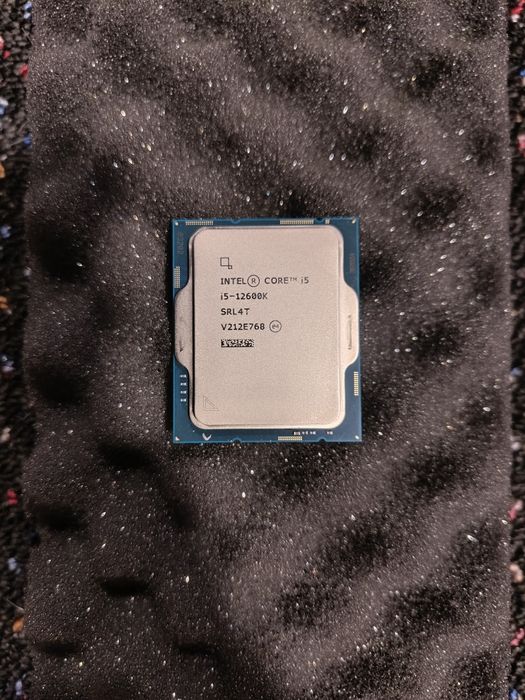 Procesor Intel® Core™ i5-12600K Alder Lake, 3.7GHz, 20MB, Socket 1700