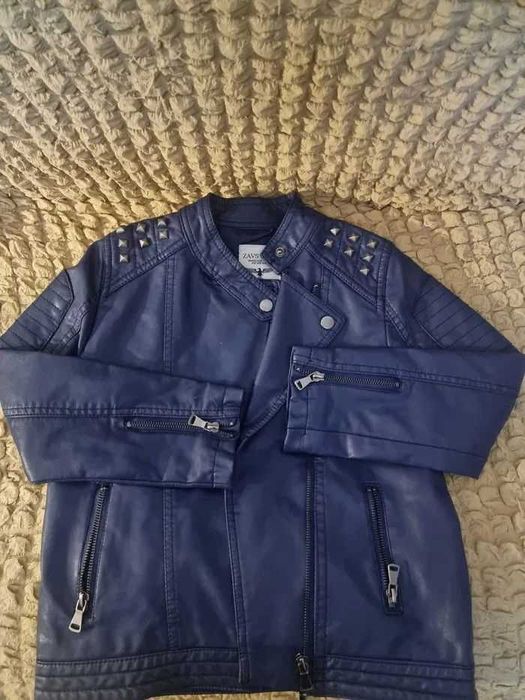 Куртка на 7-8 лет