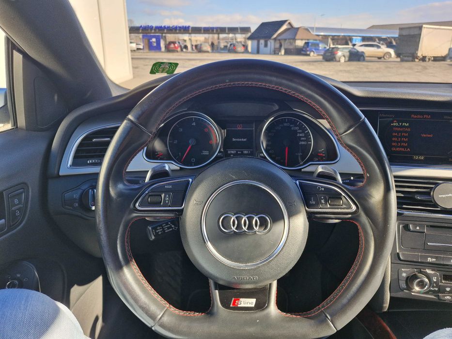 Audi a 5 quattro 3.0 an 2011