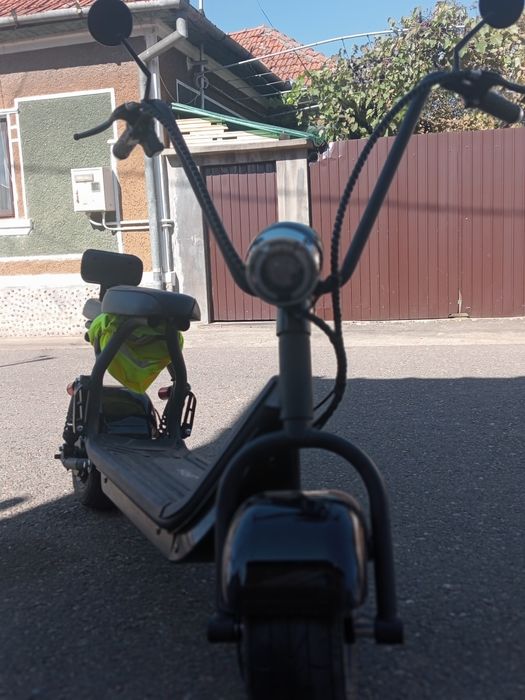 Vând scuter electric