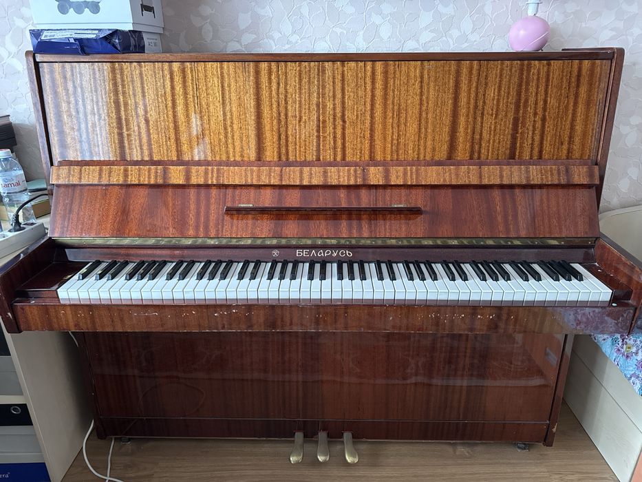 Пианино фирма «БЕЛАРУСЬ»