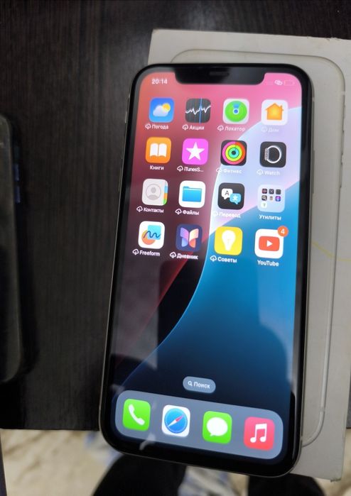 iPhone 11 128GB с коробкой