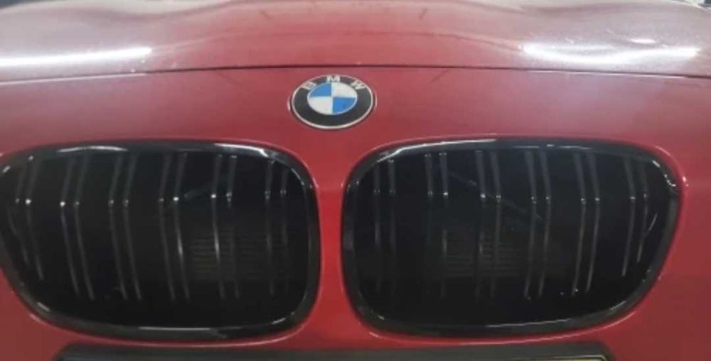 Решетка маска BMW F20 F21 двойни бъбреци черен лак БМВ Ф20 Ф21 решетки
