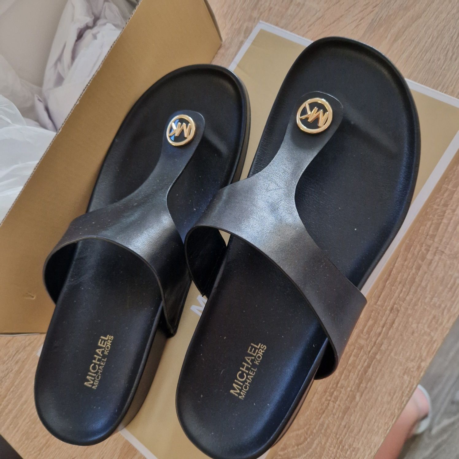 Кожени сандали Michael Kors