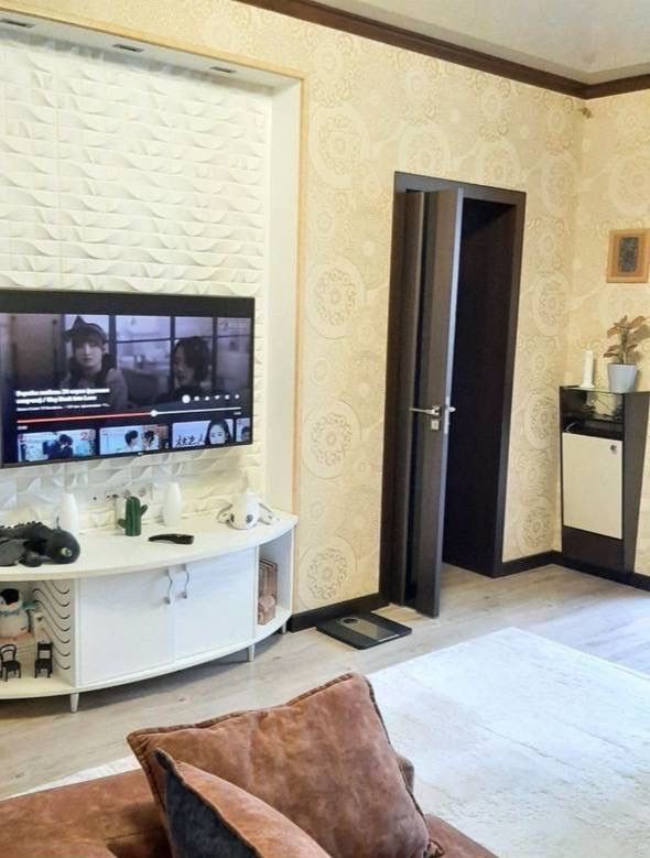 Космонавт 1в2/4/4 Евро квартира 40м2 кирпич