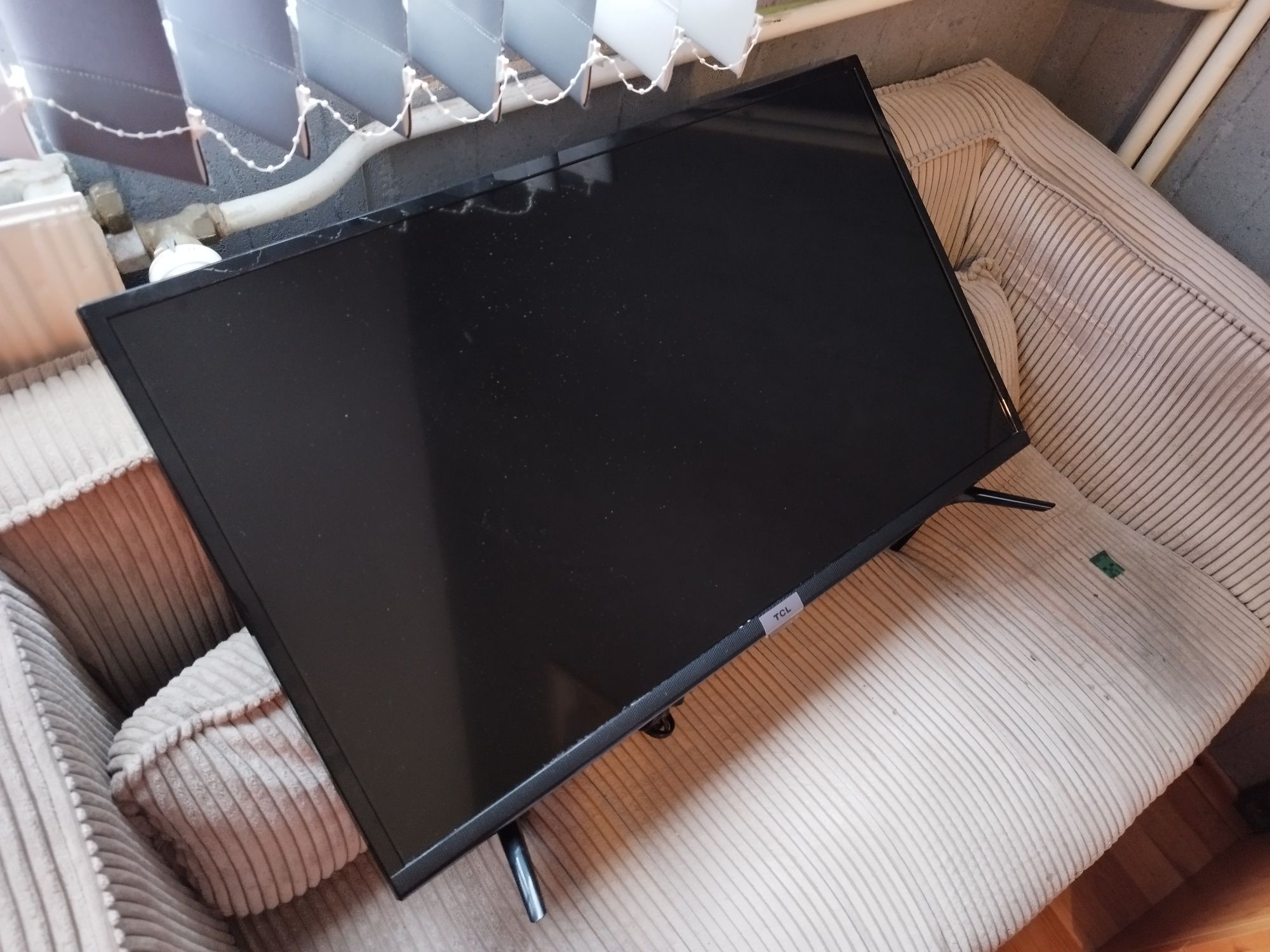 Проддавам телевизор TCL за части!